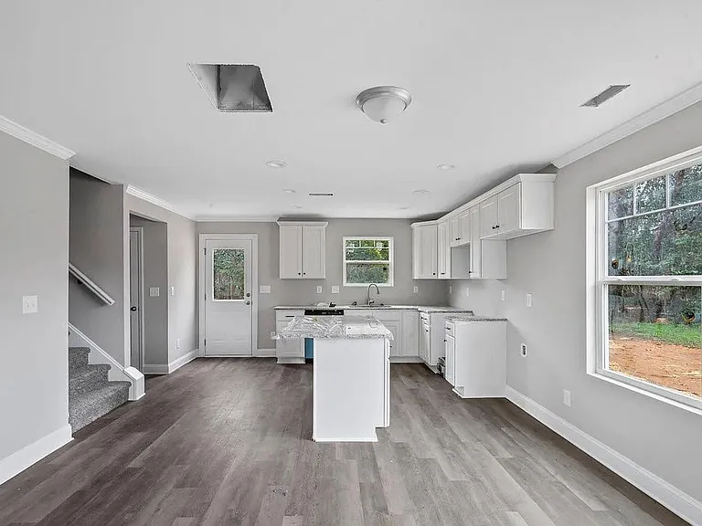 2628 Kenhill Dr — Photo 19