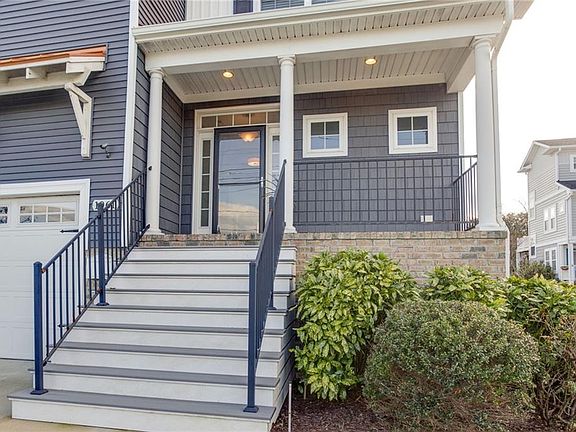 3rd image of 1061 W Ocean View Ave