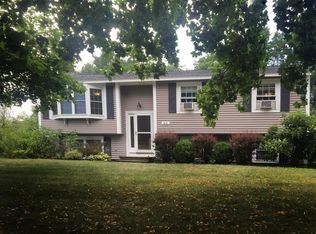 32 Lee St, Lancaster, MA 01523