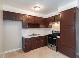 123 E Leatrice Ln APT 5, Anaheim, CA 92802