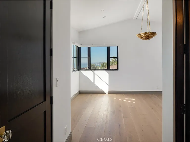 32009 Cape Point Dr — Photo 42