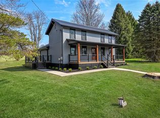 270 Laurel Rock Dr N, Beaver Falls, PA 15010