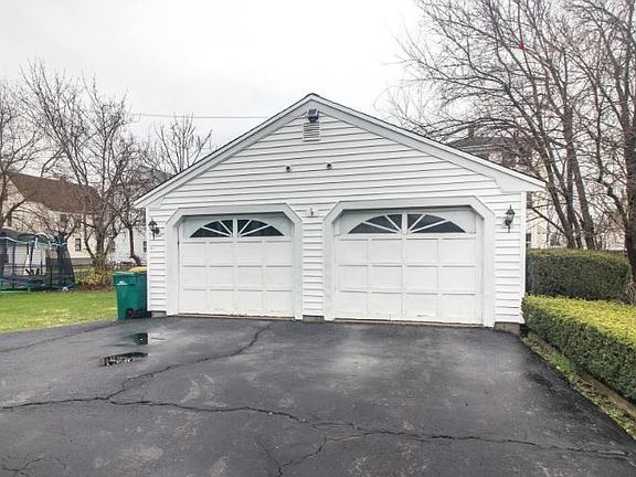 2nd image of 23 Concord Ave #1
