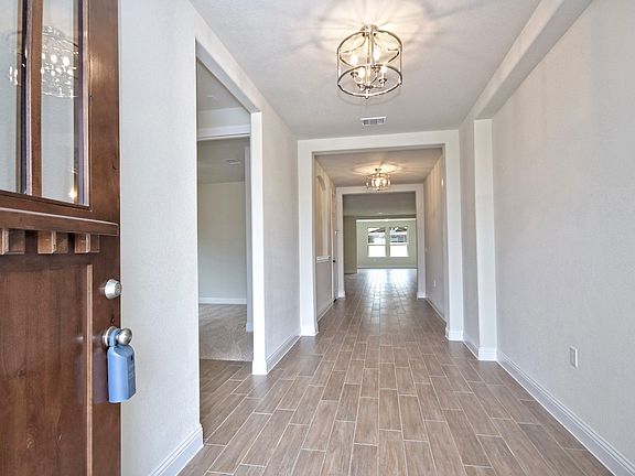 4th image of 104 Prosa Ln