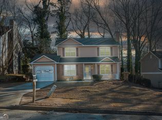 2065 Glenwood Downs Dr, Decatur, GA 30035