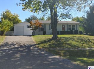 1068 Delmar Dr, Radcliff, KY 40160