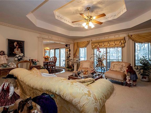 5th image of 14 Barrhead Ln