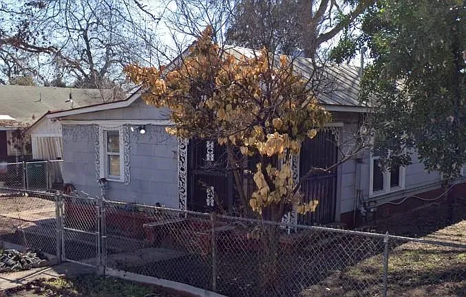 214 Weaver St — Photo 6