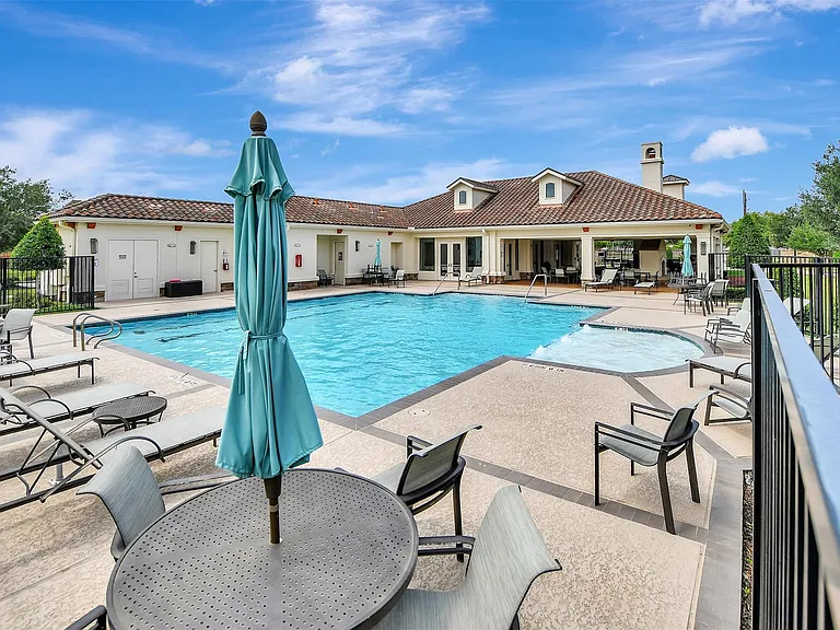 13219 Parkway Hills Dr — Photo 45