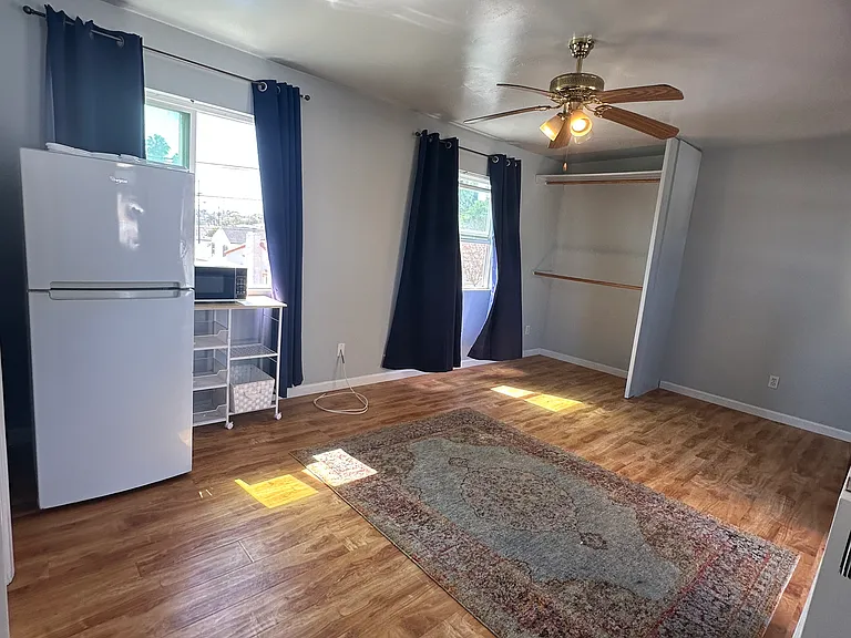 4374 Harvard Ave — Photo 5