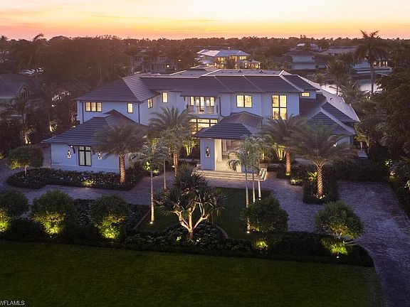 2nd image of 3220 Rum Row