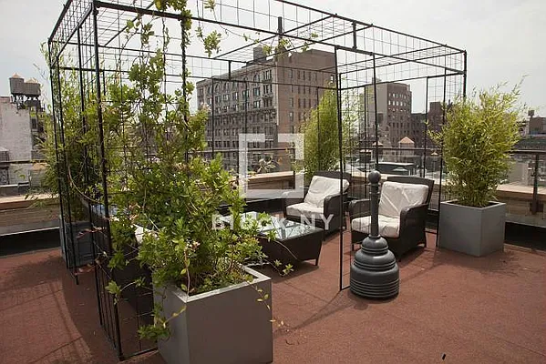 Rented by Block Holdings LLC | media 26