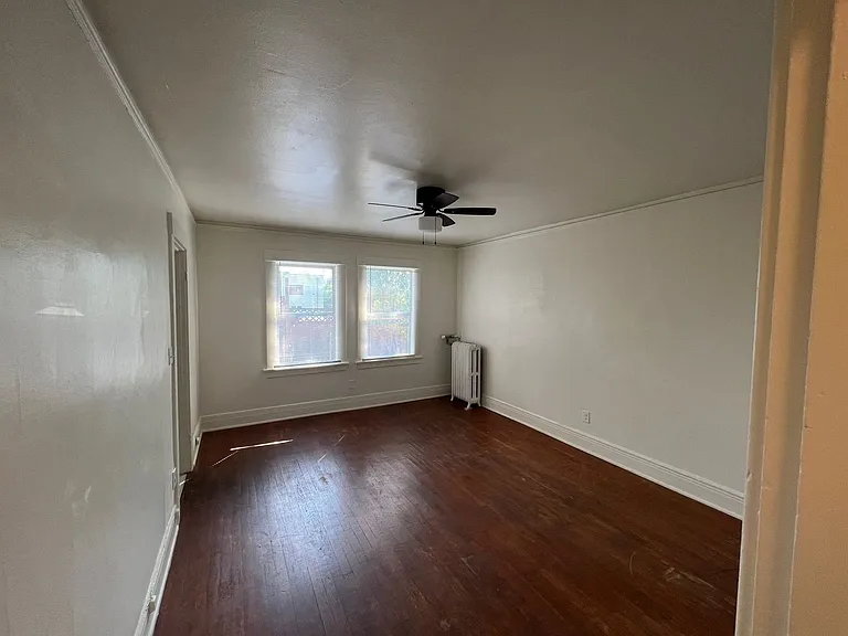 Glen Ellen Apartments — Photo 2