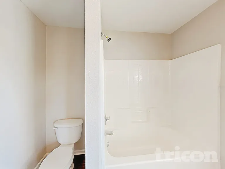 4436 Christenbury Hills Ln — Photo 14
