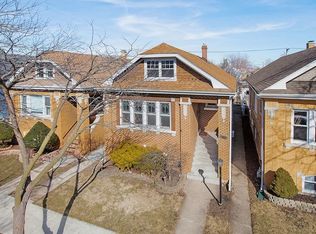 1537 Grove Ave, Berwyn, IL 60402