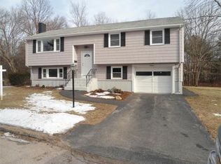 16 Skyview Rd, Randolph, MA 02368