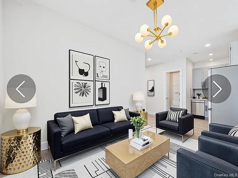 315 West Broadway — Photo 23