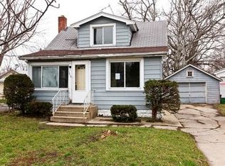 1018 Peterson Ave, Aurora, IL 60505