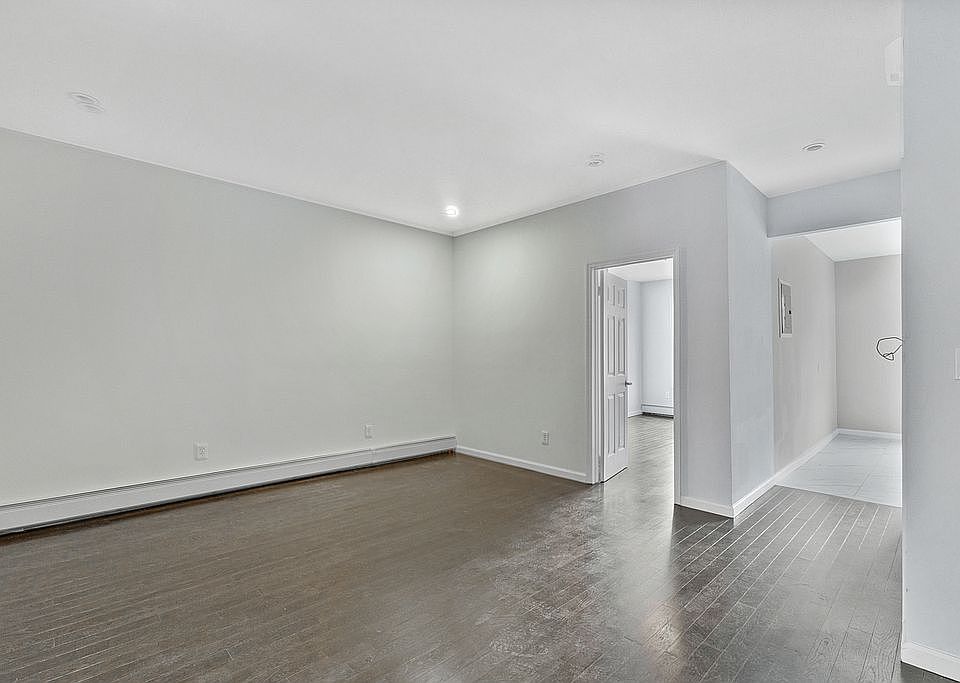1st image of 1048 E 226th St