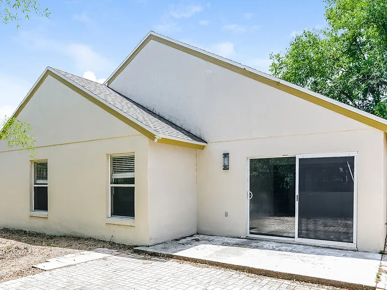 16329 Coopers Hawk Ave — Photo 16
