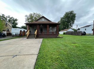 25821 Peter Kaltz Rd, Warren, MI 48091