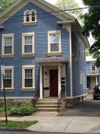 3 bed, 1400 sqft, $2,950 — Photo 1