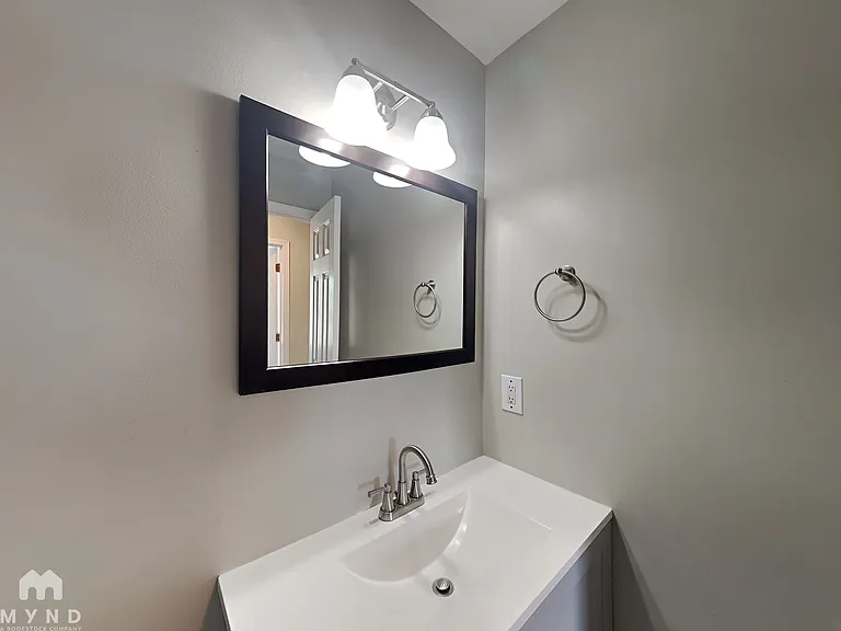 4963 McKinley Dr — Photo 14