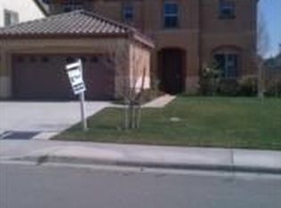 6859 Earhart Ave, Fontana, CA 92336