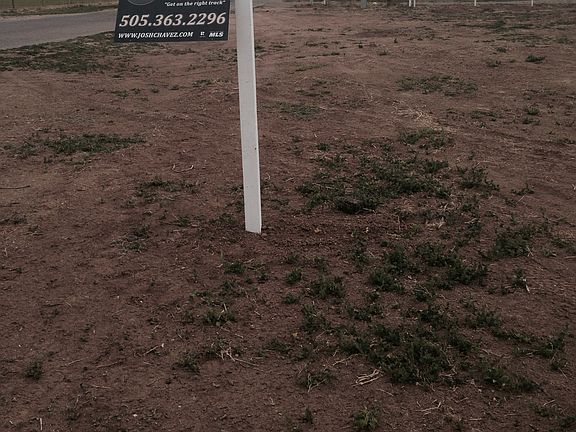 5th image of 4 Blueberry Ln