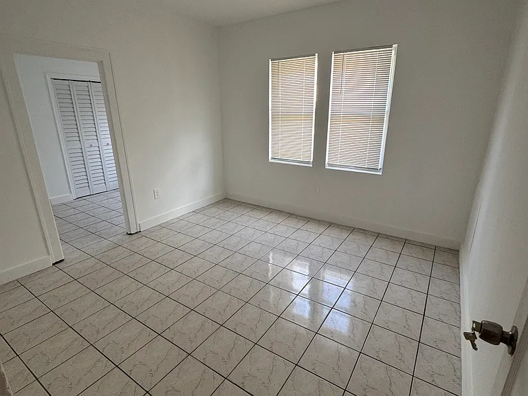2353 NW 2nd St — Photo 10