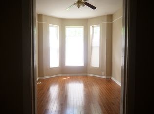 5810 S Peoria St, Chicago, IL 60621