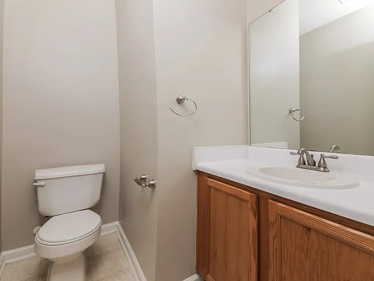 248 N Weststone Blvd — Photo 16