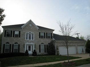 216 Woodcliffe Place Dr, Chesterfield, MO 63005
