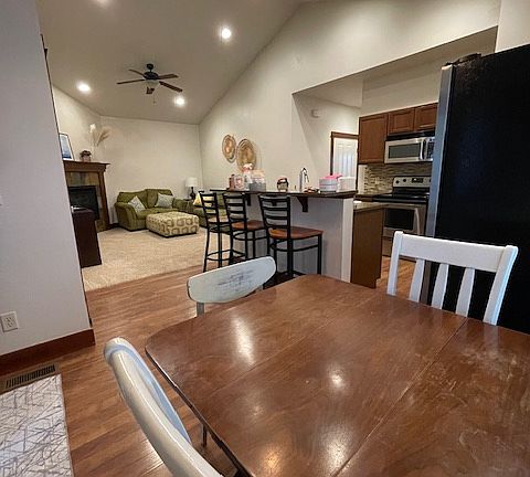 3rd image of 4364 Glenwood Dr