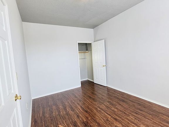 2nd image of 1221 N Monroe St #2B-1Ba-649Sqft