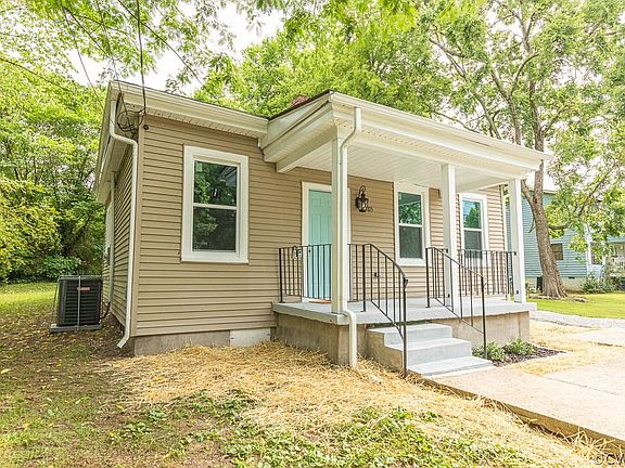 2nd image of 25815 Dinwiddie Ave