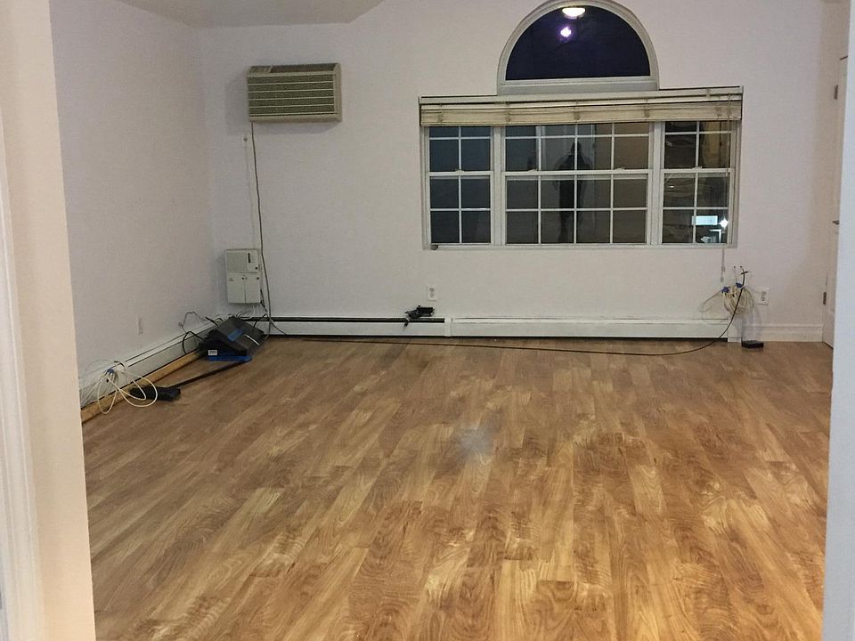 Living room with dining space 