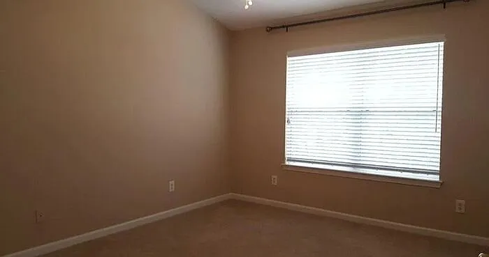 404 Gibson Forest Dr — Photo 6