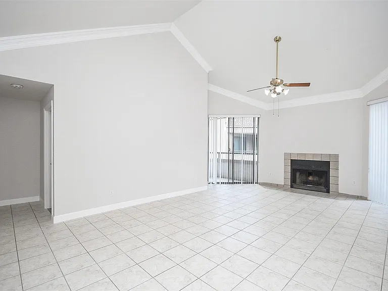 5200 Weslayan St #311 — Photo 9