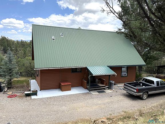 2nd image of 27 Rim Dr