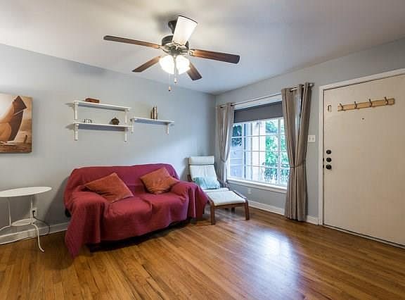 3rd image of 3309 Grooms St APT 203-2