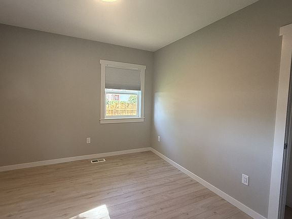 3rd image of 1002 N 25th St
