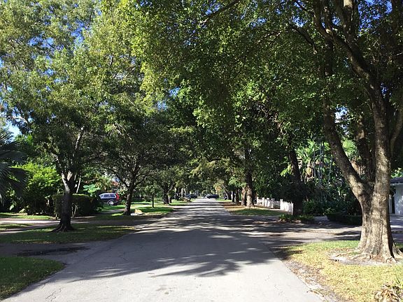 3rd image of 917 Obispo Ave