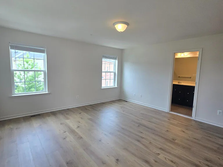 7770 Dagny Way — Photo 9