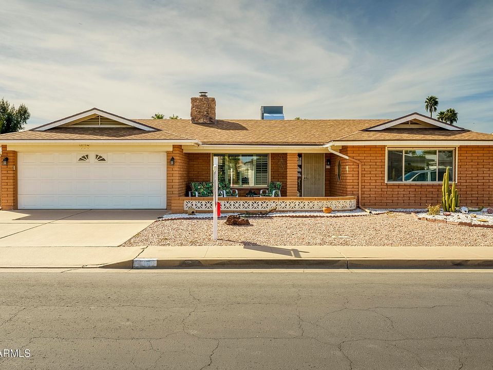 1st image of 518 S RACINE --