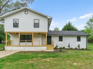 9 James St, Pelzer, SC 29669