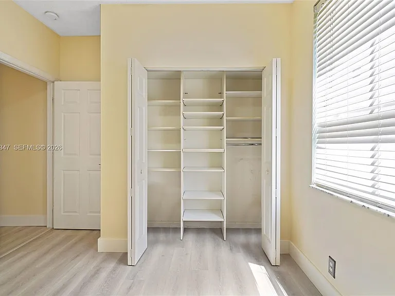 4312 Laurel Ridge Cir — Photo 20