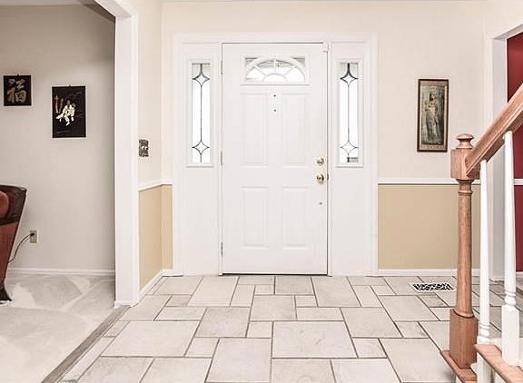 5th image of 302 Renaldo Dr