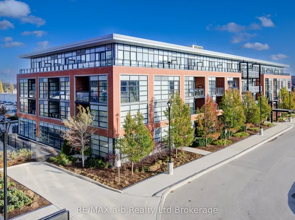 155 Saint Leger St #415, Kitchener, ON N2H 0B9