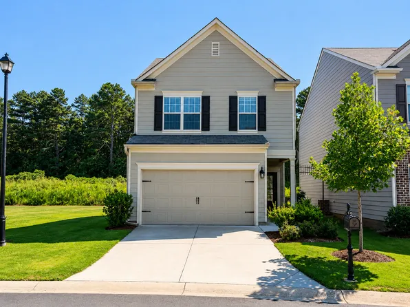 196 Highland Pointe Cir E, Dawsonville, GA 30534